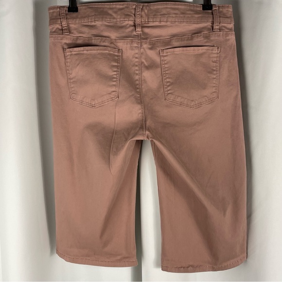 Buffalo David Button Samuella Dusty Rose Mid Rise Bermuda Shorts Size 10 / 30 - Picture 5 of 9